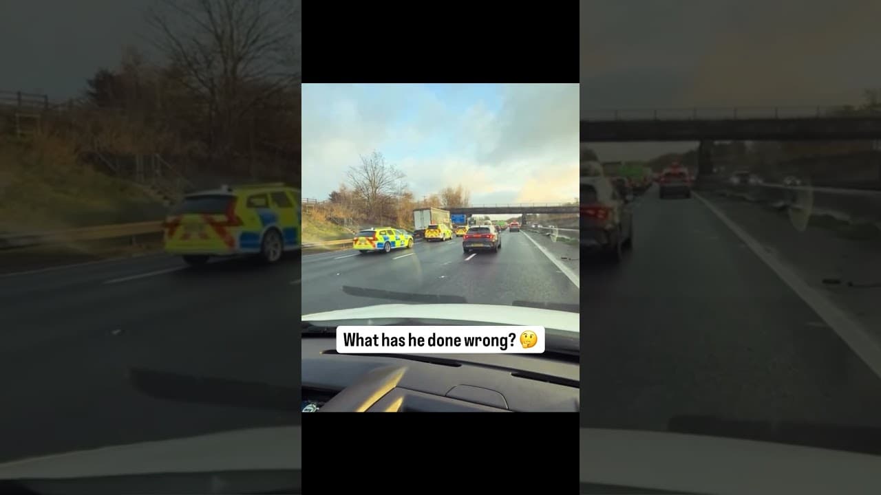 What has he done wrong? 🤔 #roadrage #dashcam #uk