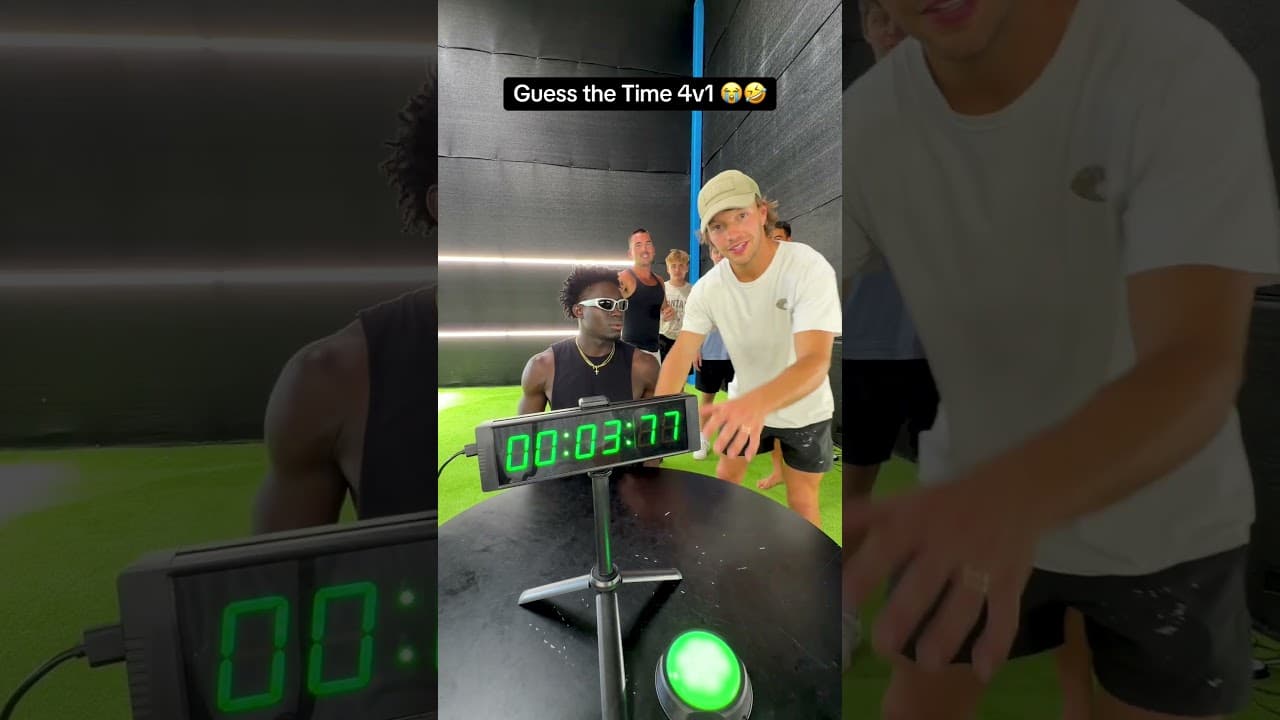 Guess the time 4v1 🤣🤝 First to 3!