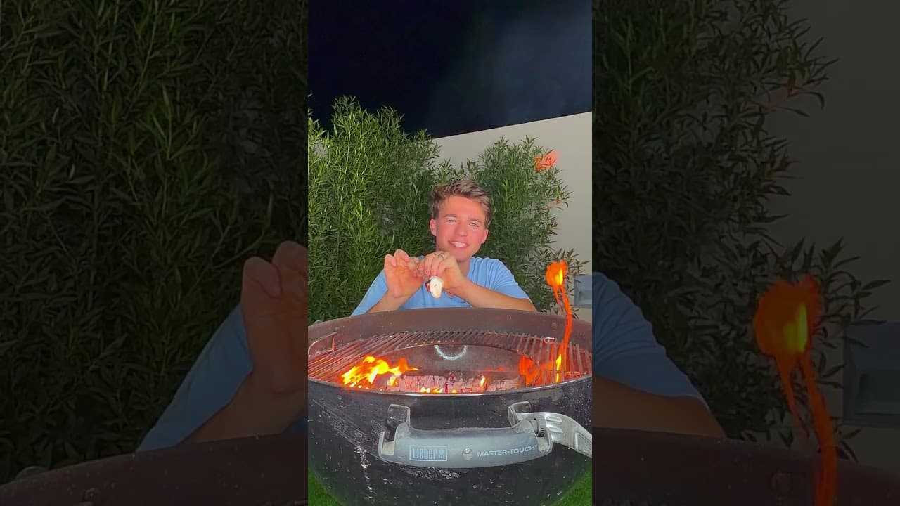 Making Smores 😋😋