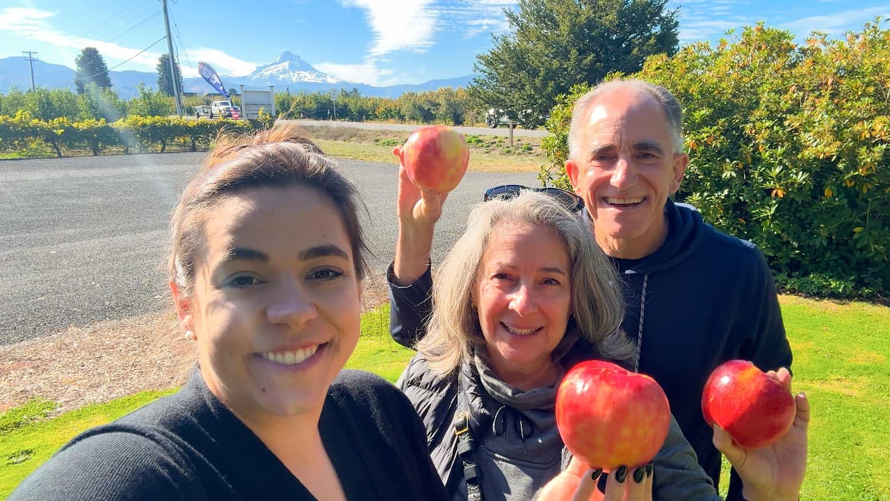 A Perfect Fall Day Exploring Orchards and Farm Stores With My Parents (Fall 2025)