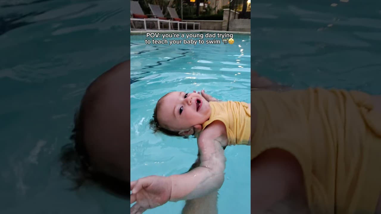 POV: you’re a young dad trying to teach her baby to swim 🤿🤩