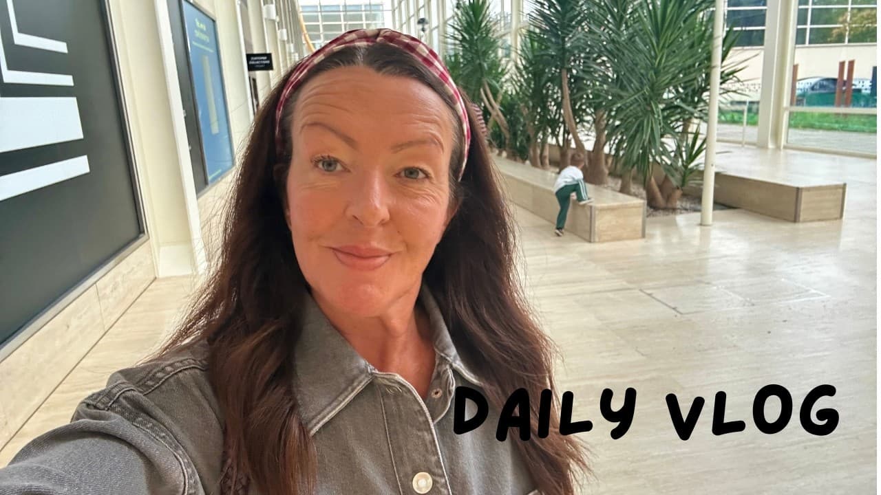 DAILY VLOG/SHOPPING AT MK & HAUL