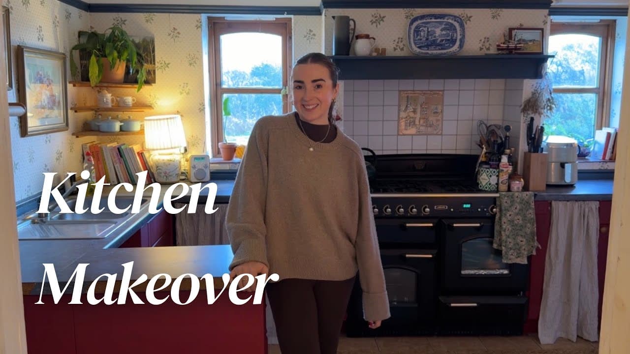 Painting my run down Scottish cottage kitchen RED🌹
