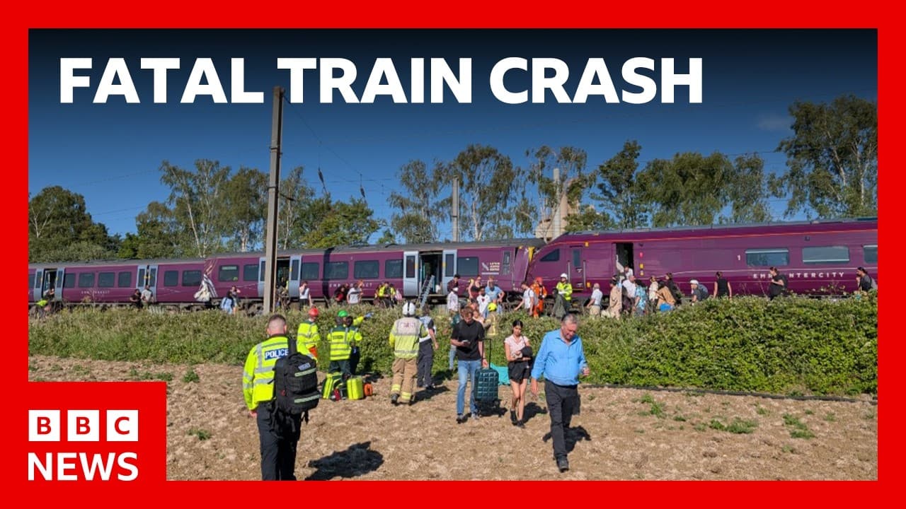 One dead and 11 very seriously injured in Bedford train crash | BBC News